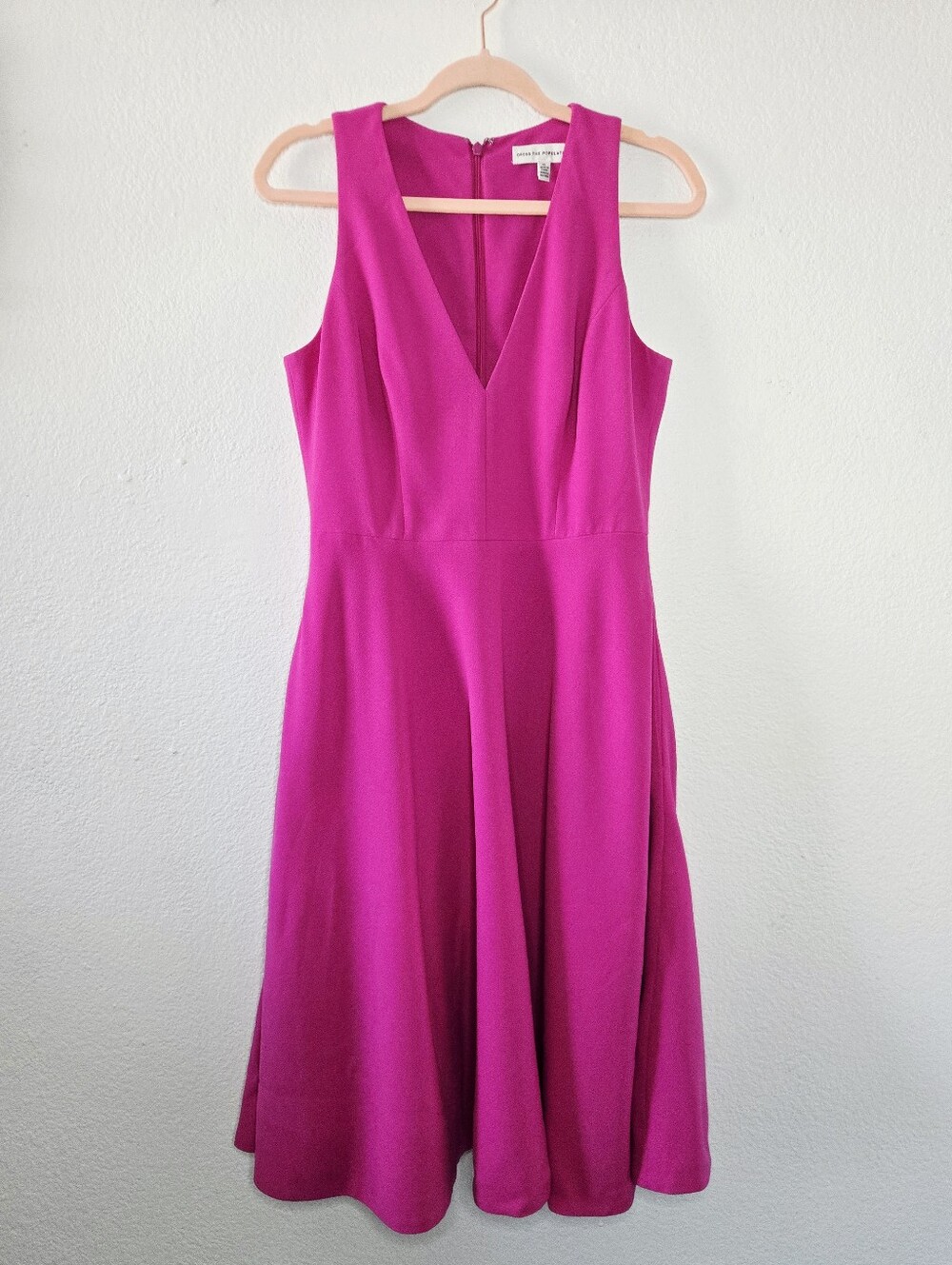 Dress the Population Catalina Bright Fusia V-Neck Sleeveless Swing Dress Medium